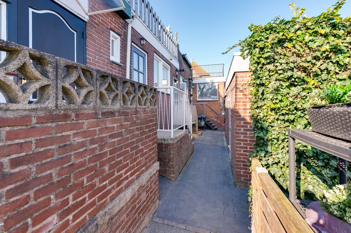 Photo 36 of Boven Oostdijk 43