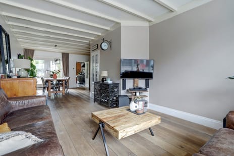 Kade 58 secondary image