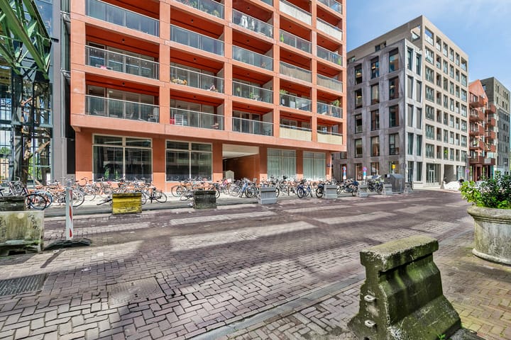 Oostenburgermiddenstraat 439