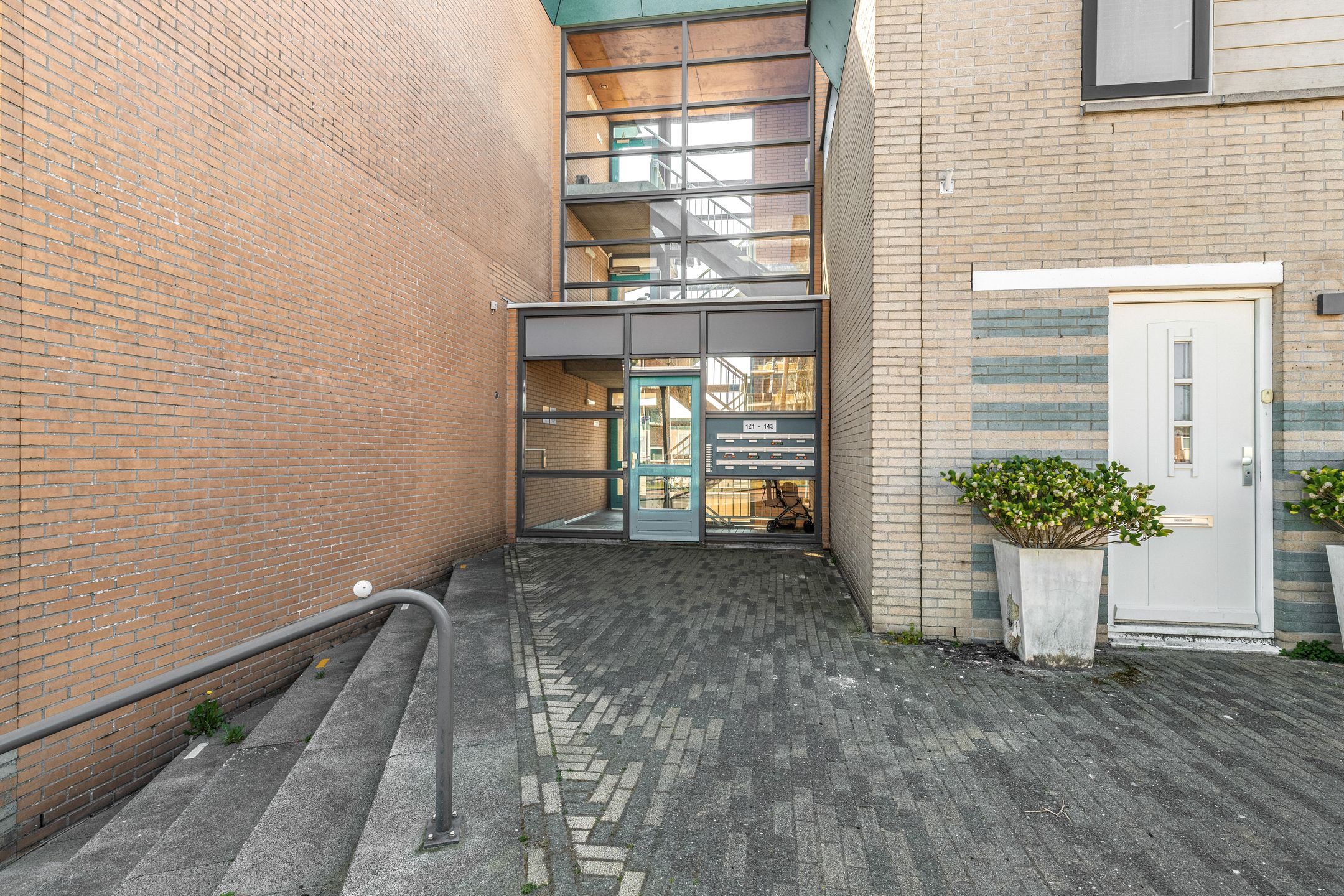 Foto 24 van van Lennepweg 141