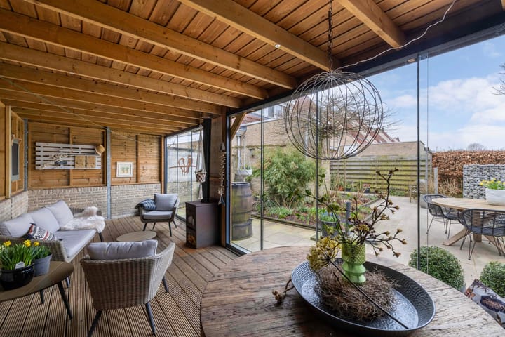 Foto 2 van Aambeeld 19