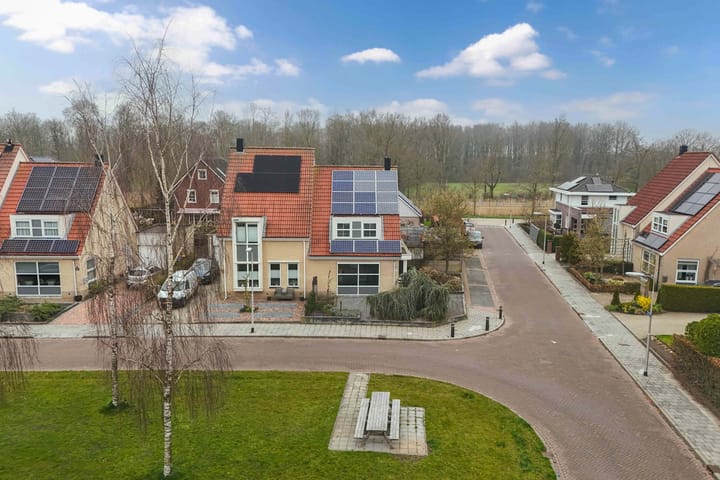 Foto 42 van Aambeeld 19