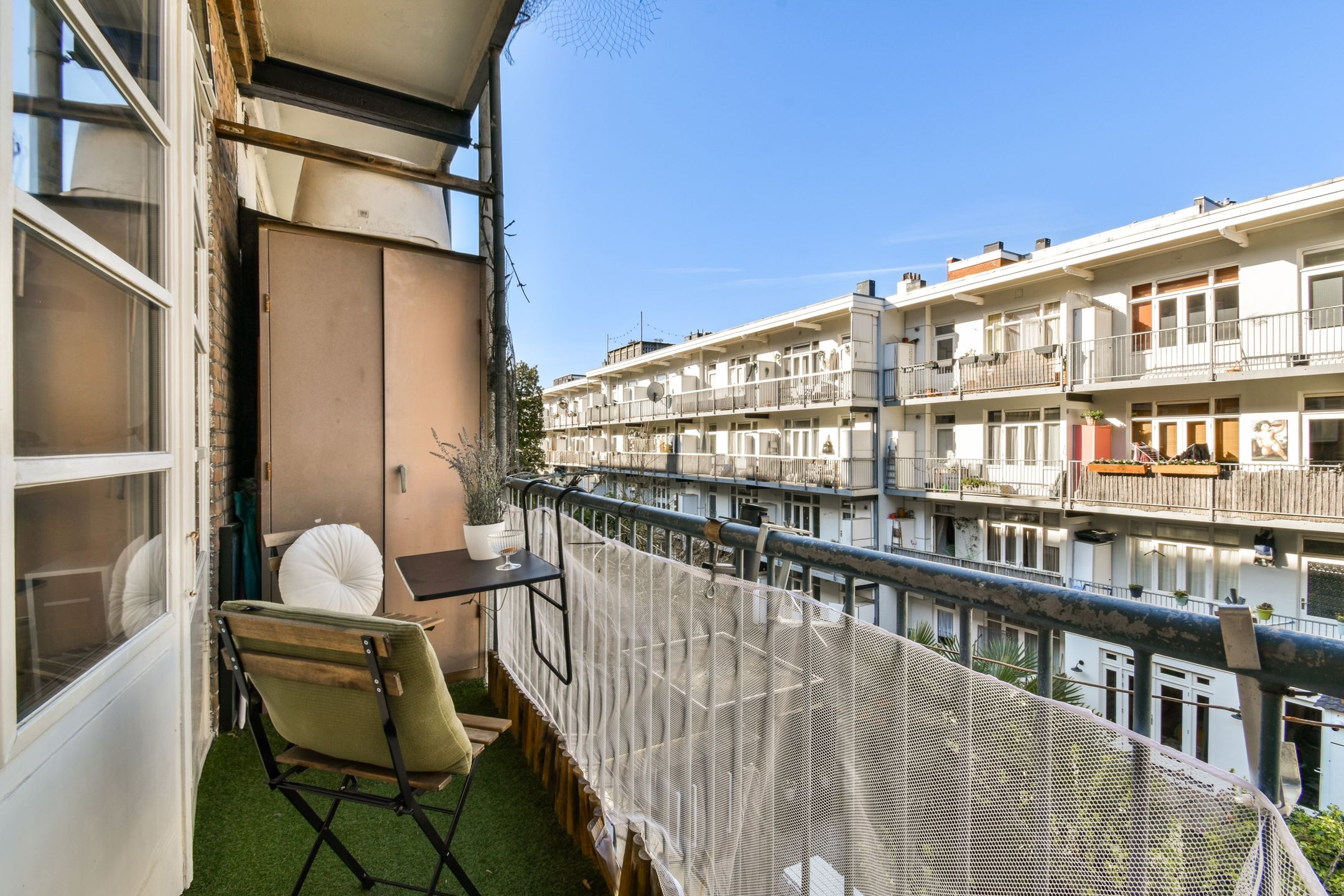 Photo 12 of John Franklinstraat 85-2