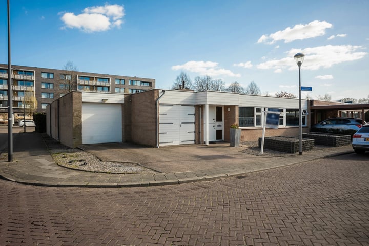 Gouverneur Holvoetstraat 2