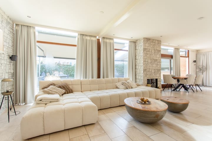 Photo 2 of Gouverneur Holvoetstraat 2