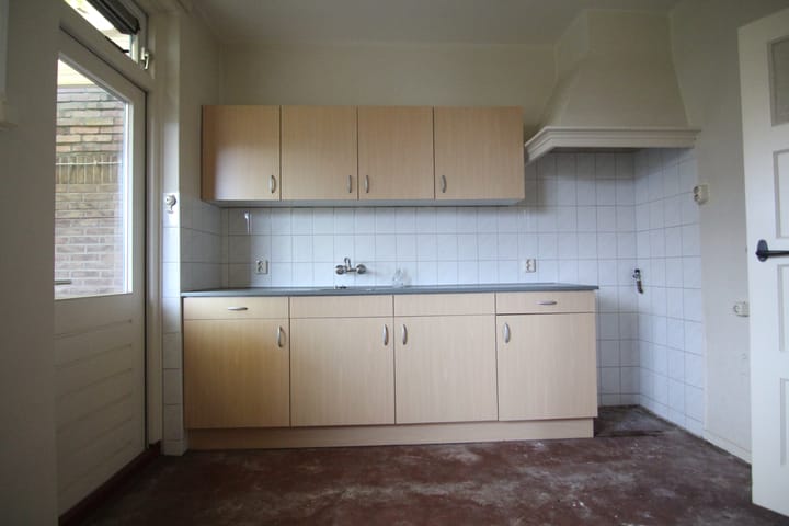 Photo 6 of de Haarstraat 23