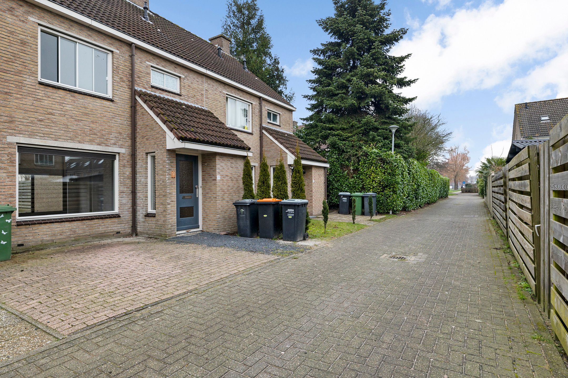 Foto 3 van Bonte Kraai 16