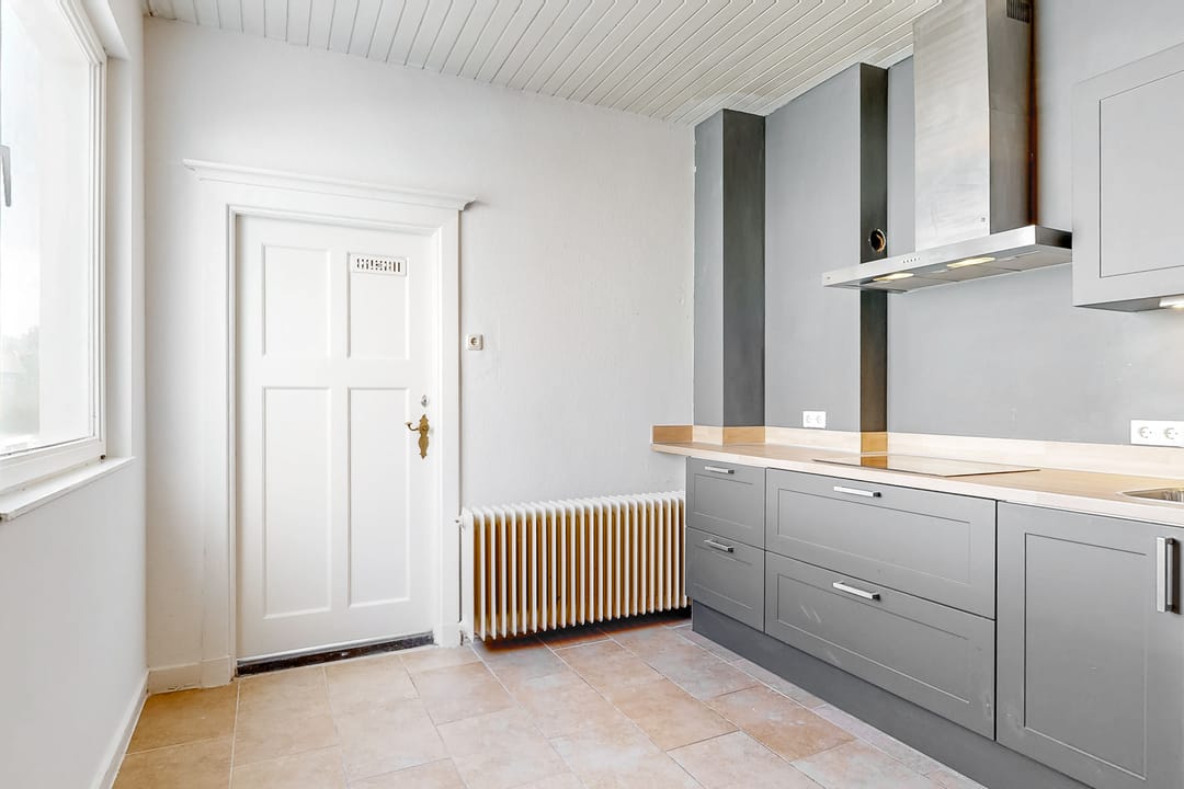 Photo 17 of Akerstraat 79