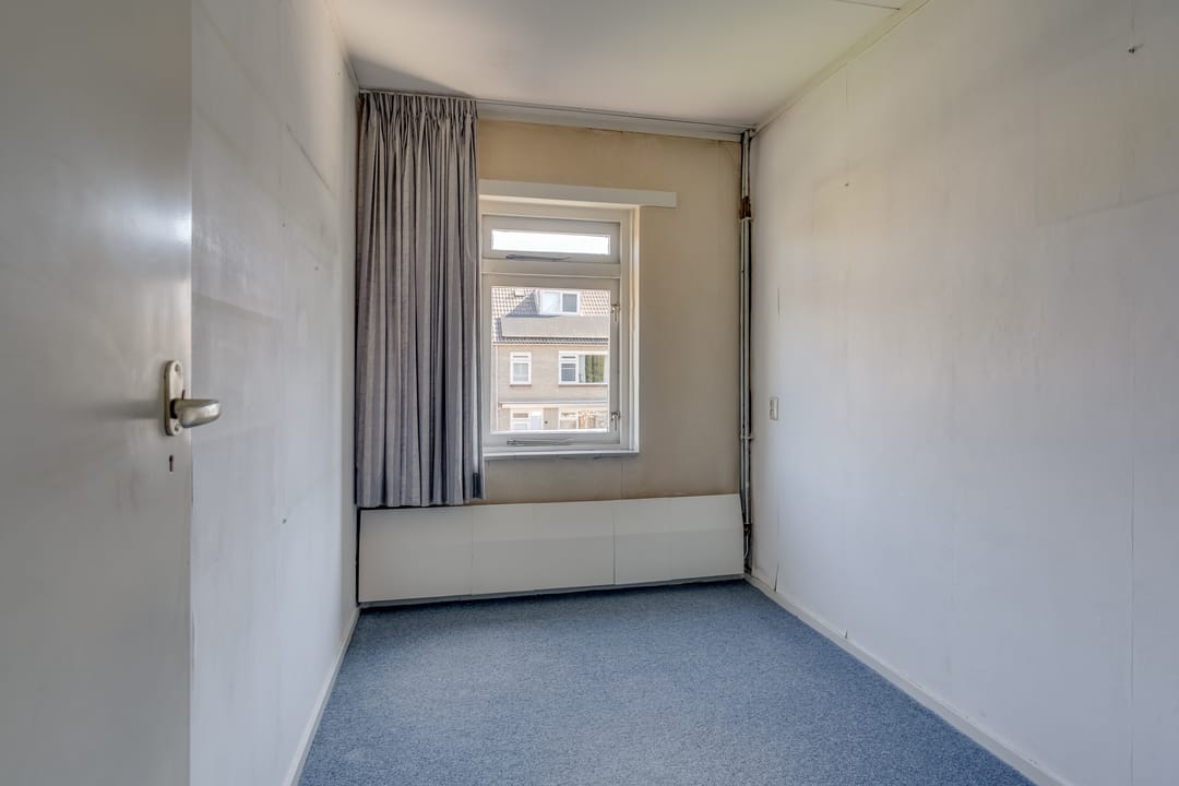 Foto 26 van Raedeckerplantsoen 17