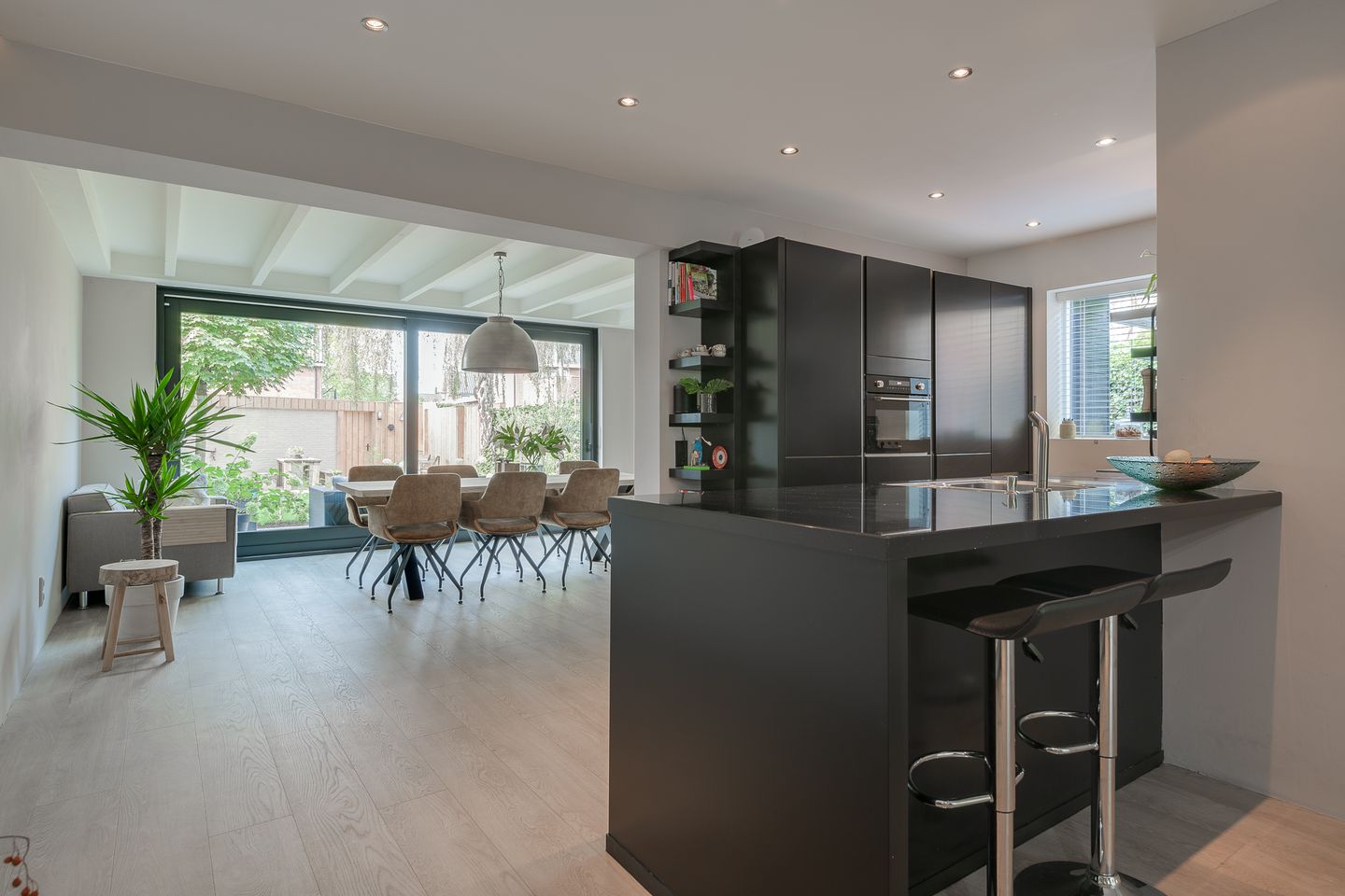 Photo 19 of Groenloseweg 85-III