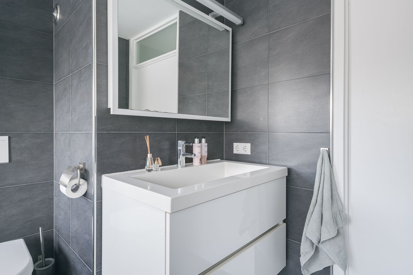 Photo 34 of Groenloseweg 85-III