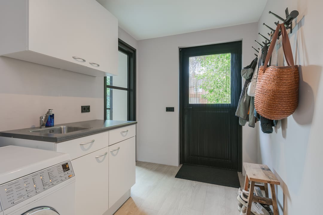 Photo 43 of Groenloseweg 85-III