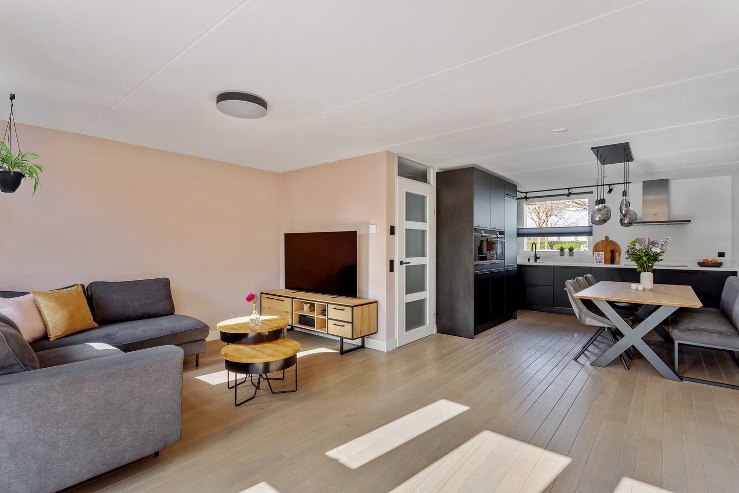 Foto 5 van Esbjergstraat 24