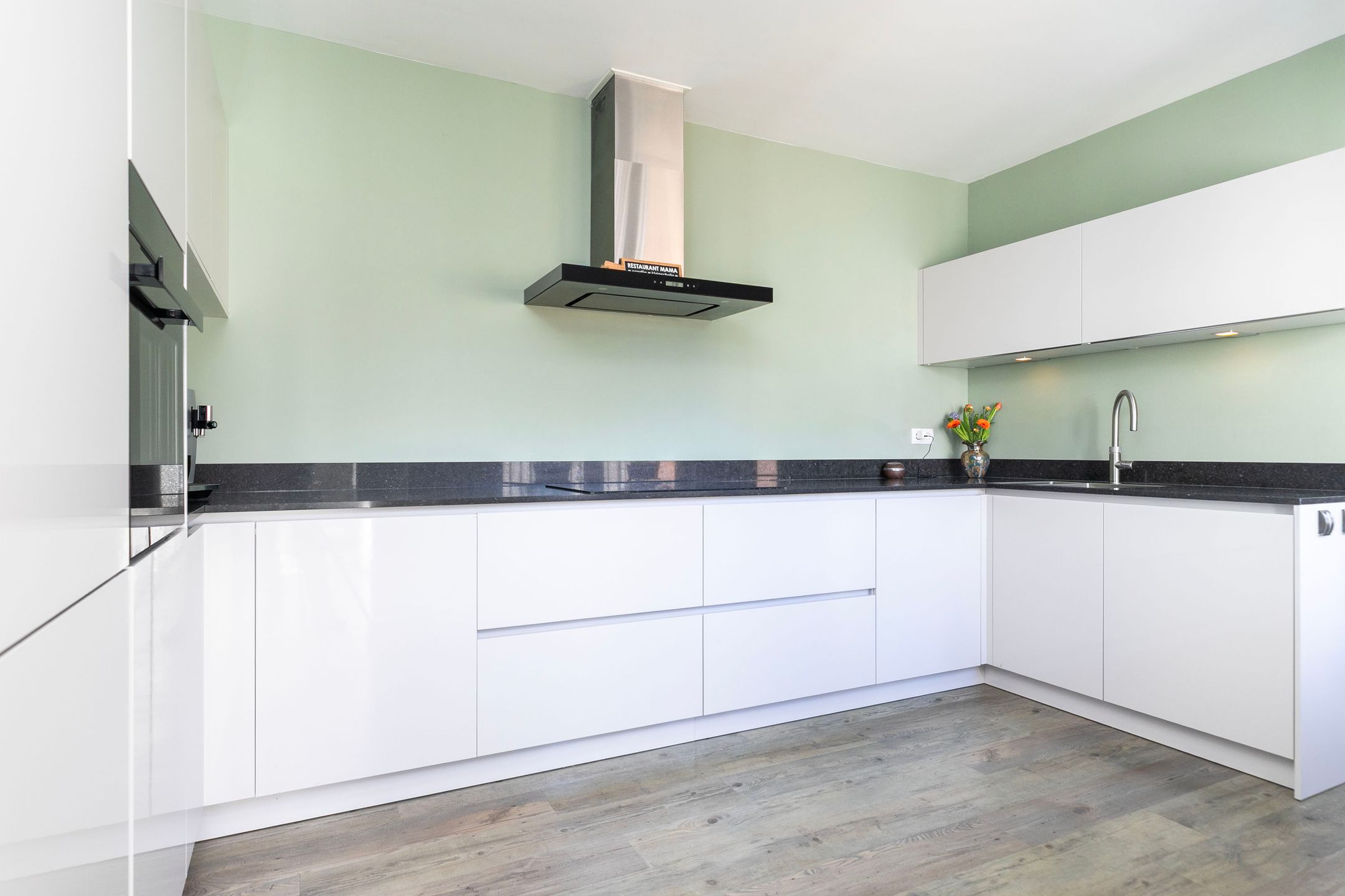 Photo 15 of Boerhaavelaan 85