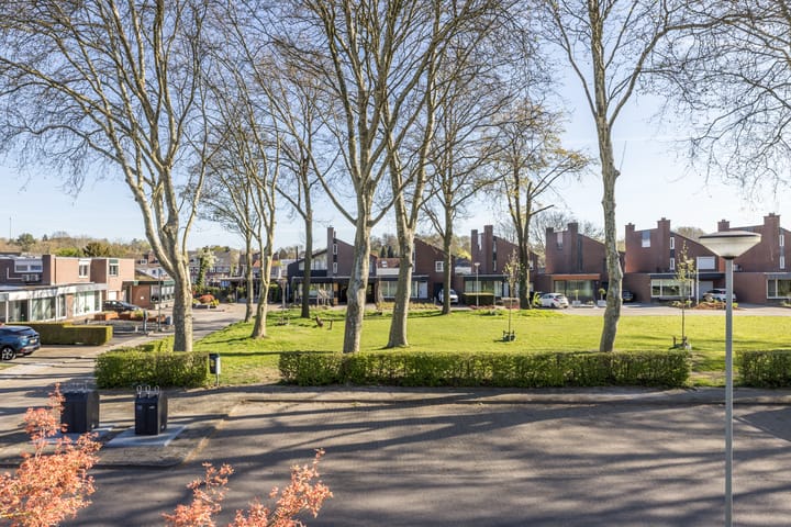 Photo 2 of Bachstraat 32