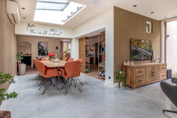 Foto 11 van Uranus 12