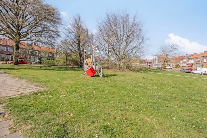 Photo 37 of Dr. Schaepmanlaan 110