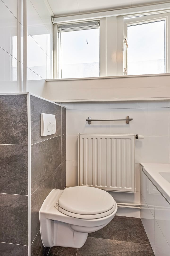 Photo 25 of Dr. Schaepmanlaan 110