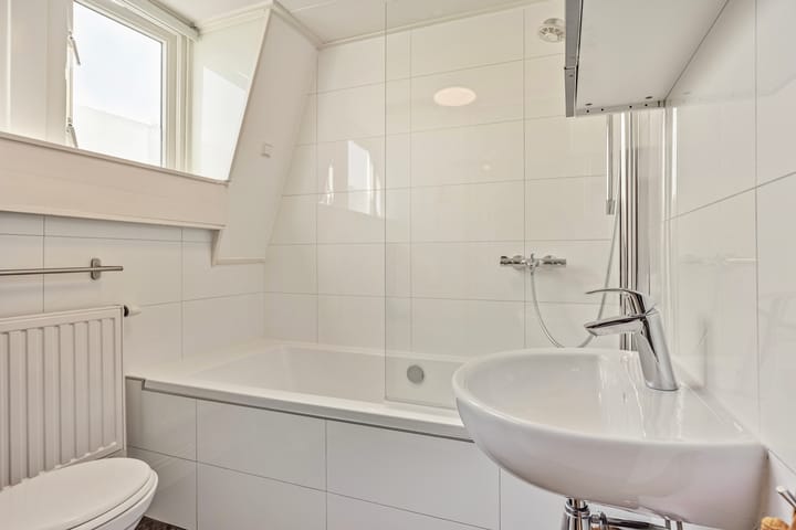 Photo 23 of Dr. Schaepmanlaan 110