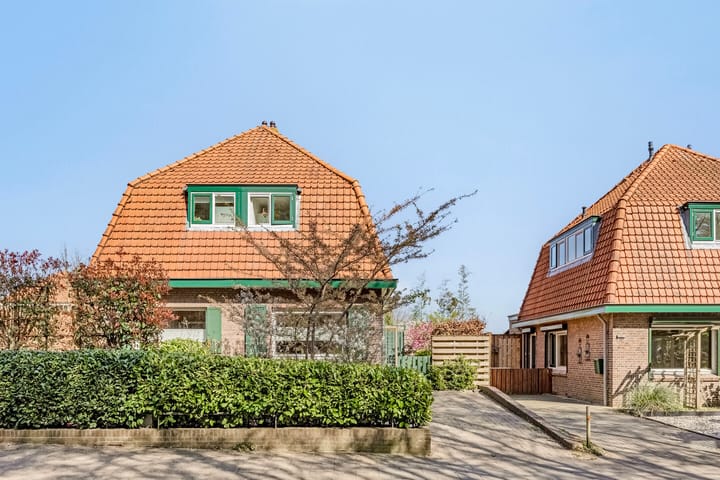 Photo 35 of Dr. Schaepmanlaan 110