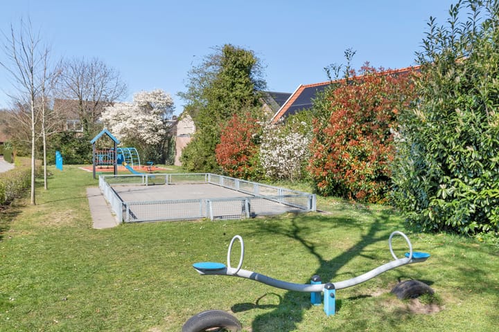 Photo 27 of Irenestraat 23