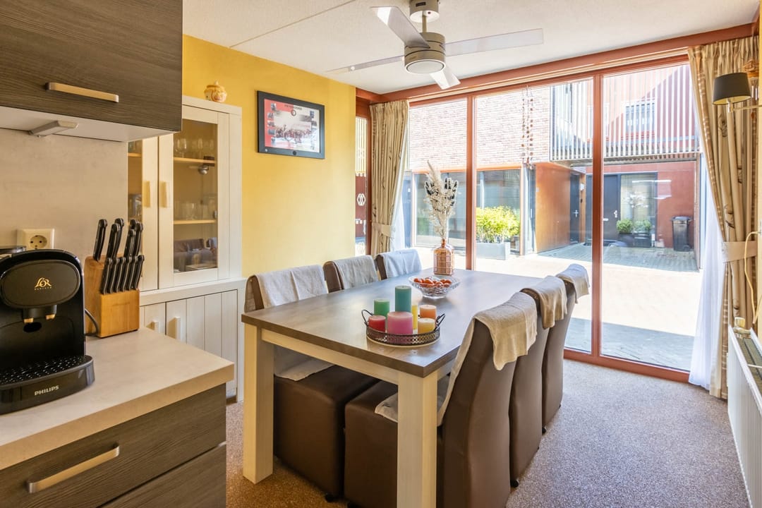 Foto 16 van Zonnebaarsstraat 9