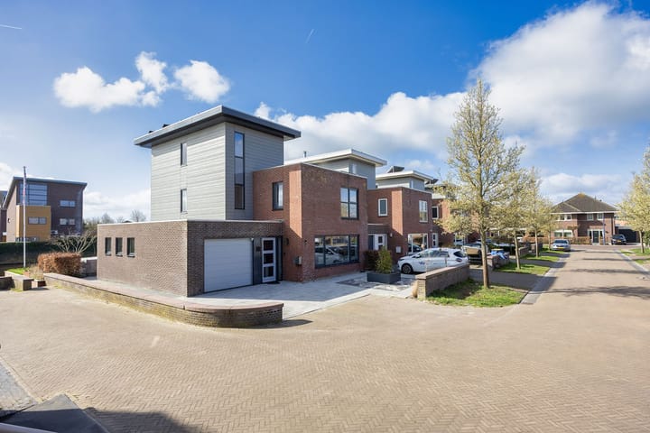 Photo 10 of Skûtsje 80