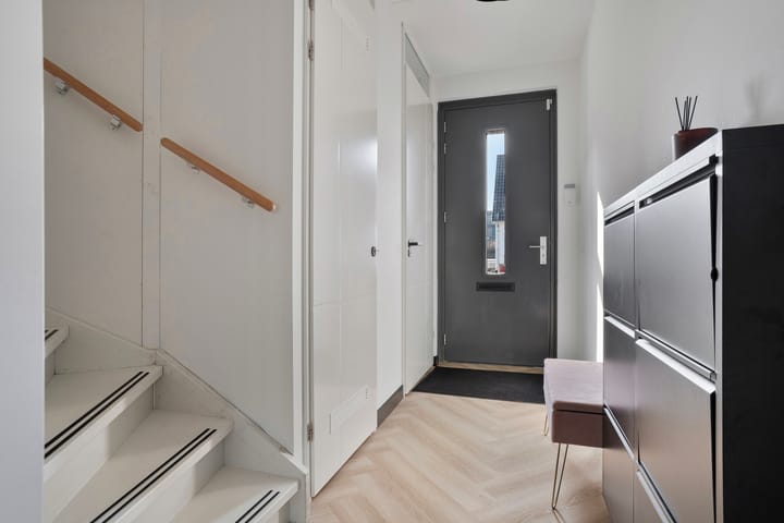 Foto 4 van Dotterbloem 10