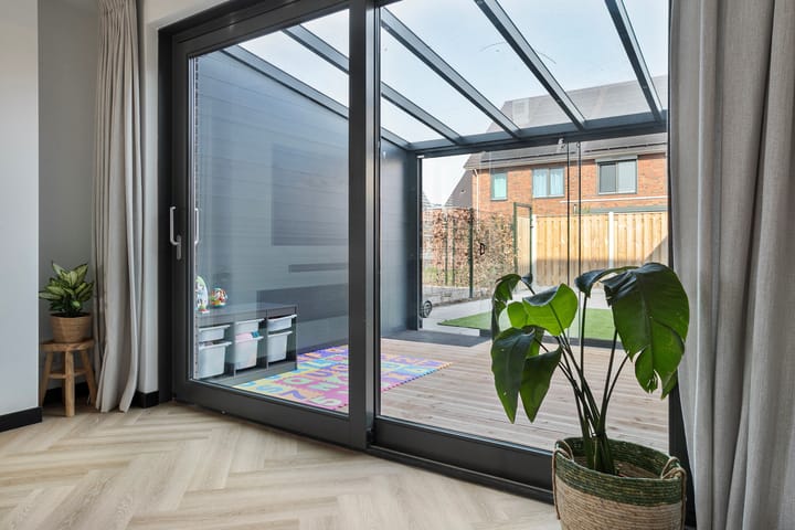 Foto 7 van Dotterbloem 10