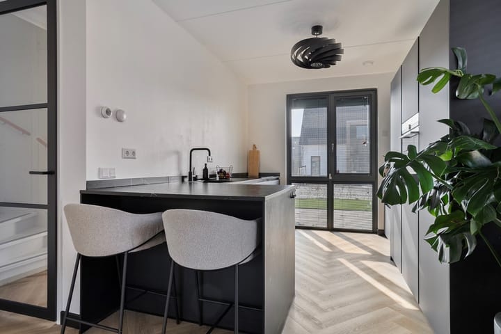 Foto 12 van Dotterbloem 10