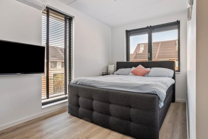 Foto 18 van Dotterbloem 10