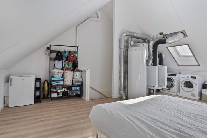 Foto 28 van Dotterbloem 10