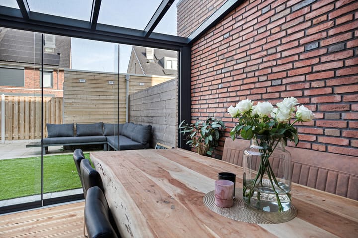 Foto 32 van Dotterbloem 10