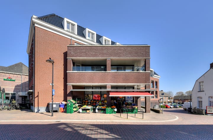 Photo 7 of Prins Hendrikstraat 2-C