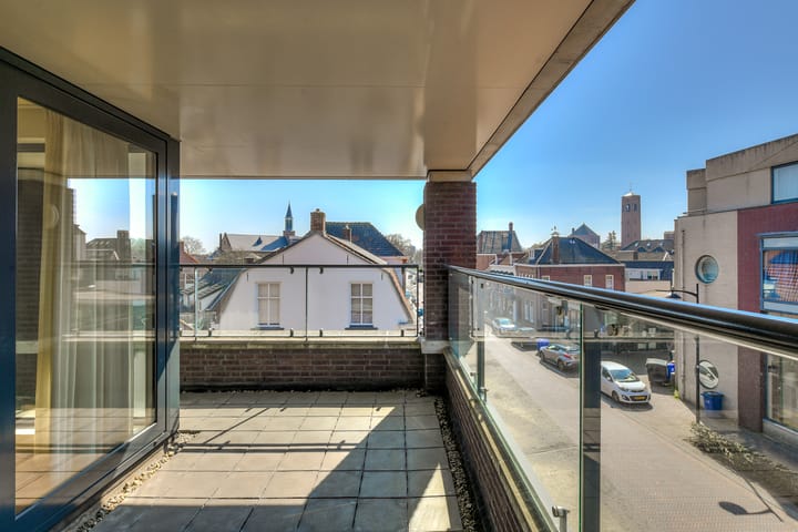 Photo 16 of Prins Hendrikstraat 2-C