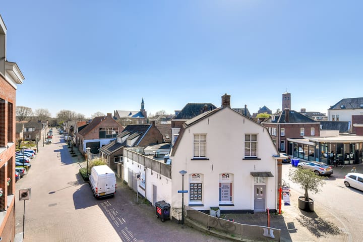 Photo 18 of Prins Hendrikstraat 2-C