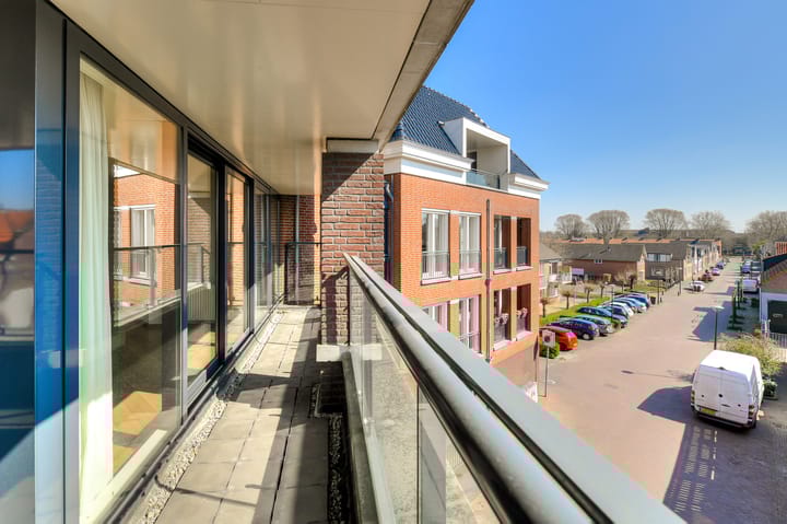 Photo 17 of Prins Hendrikstraat 2-C