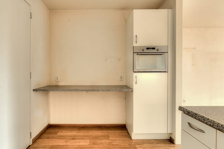 Photo 25 of Prins Hendrikstraat 2-C