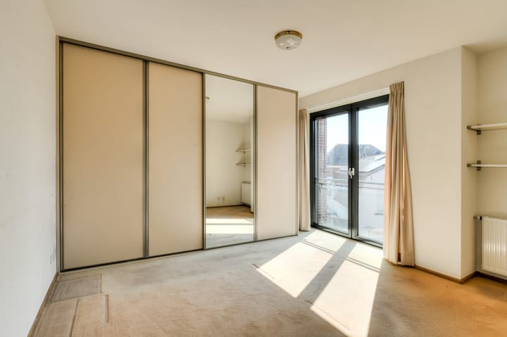 Photo 28 of Prins Hendrikstraat 2-C