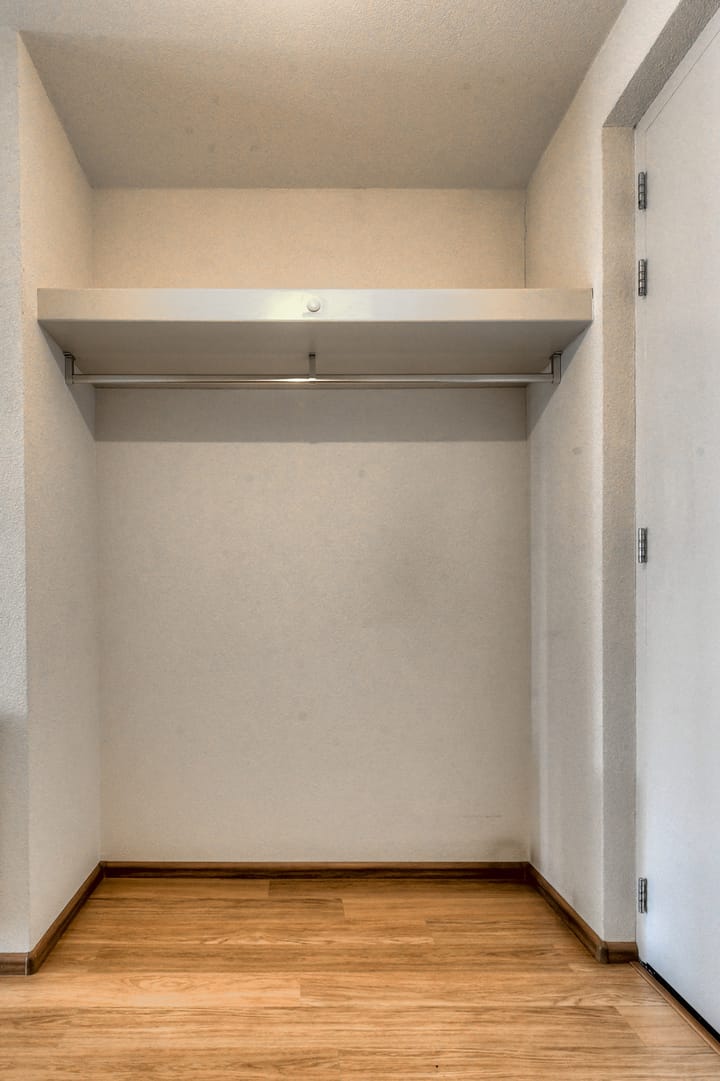 Photo 35 of Prins Hendrikstraat 2-C