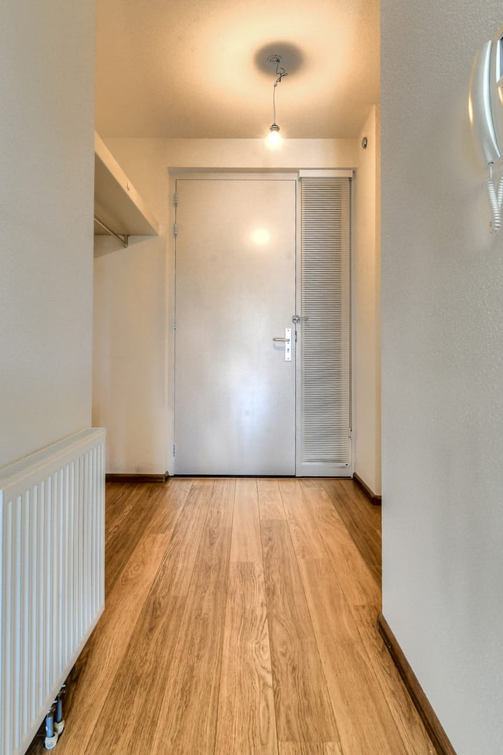 Photo 36 of Prins Hendrikstraat 2-C