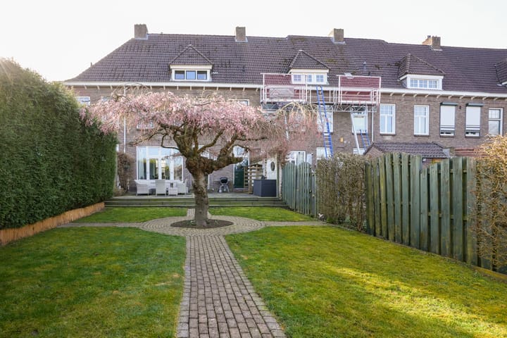 Foto 50 van Bodemplein 23