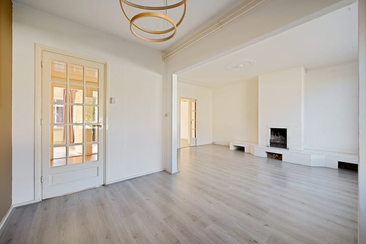 Foto 10 van Carel Vosmaerstraat 54