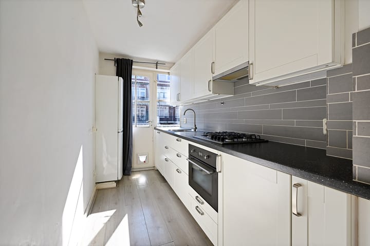 Foto 14 van Carel Vosmaerstraat 54