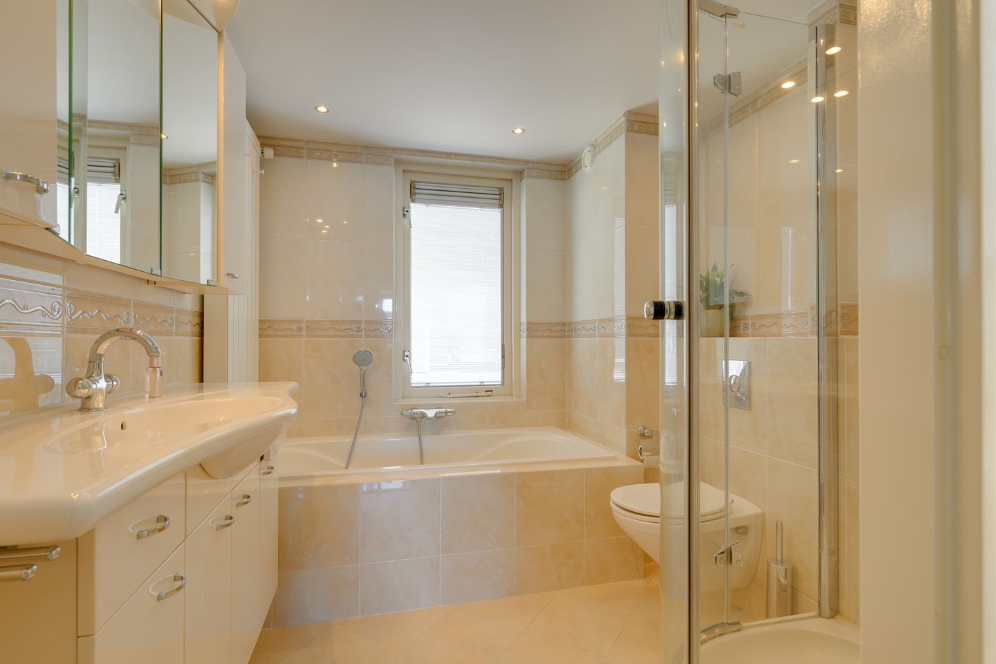 Foto 25 van Lieftinckstraat 4