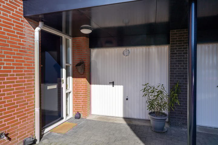 Foto 9 van Toon Hermansplein 10