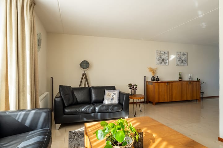 Foto 13 van Toon Hermansplein 10