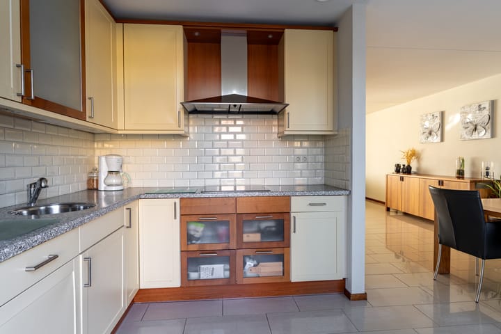 Foto 18 van Toon Hermansplein 10