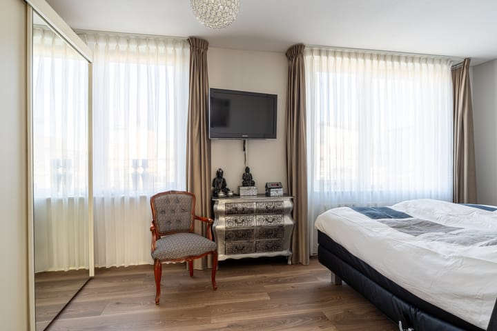 Foto 20 van Toon Hermansplein 10