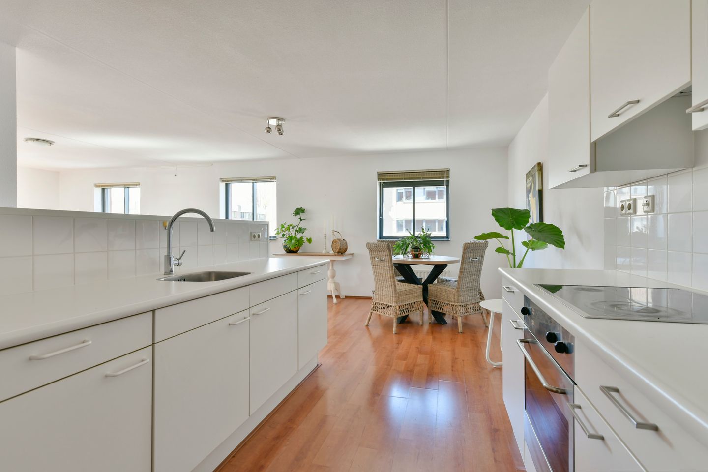 Photo 10 of Kamerlingh Onnesstraat 20